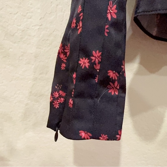 Keepsake Infinity Long Sleeve Wrap Blouse Top Black Ditsy Size S NWT - Picture 3 of 7